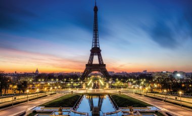 Abendstimmung am Eiffelturm in Paris